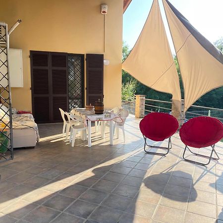 Casa Gatti: Villa Con Giardino Con Accesso Indipendente リヴァナッツァーノ エクステリア 写真